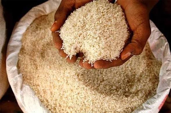 සුදු කැකුළු සහල් Rs.179